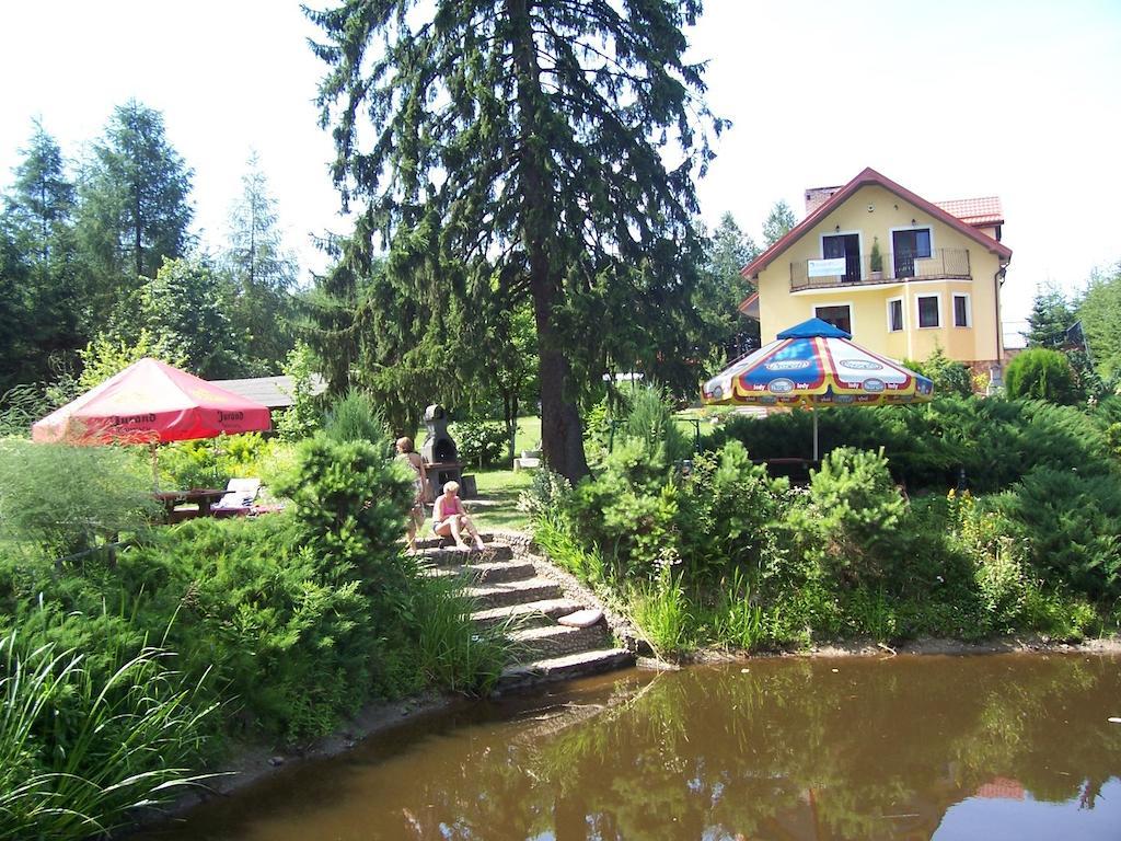 Gosciniec Nad Stawem Villa Szczytno  Buitenkant foto